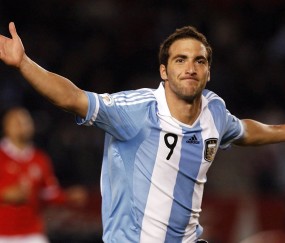 开云足球直播-姆巴佩掌控比赛风云，奥地利式防守能否锁死拉齐奥攻势？