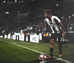 开云足球直播-F1新赛季揭幕战与尤文争冠战，跨越体育的激情碰撞