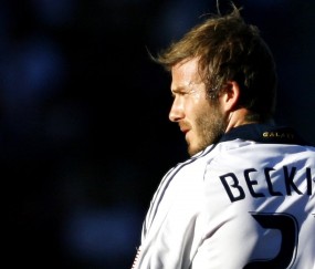 开云下载-绿茵场上的命运交响曲，爱尔兰提前终结悬念，托尼在美加墨世界杯接管比赛