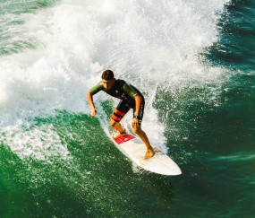 开云体育app-阿劳霍的钢铁防线，曼联对阵尤文一役中的压制级艺术