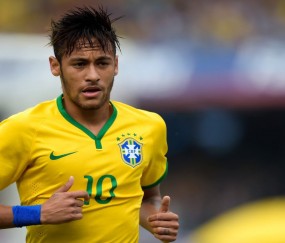 开云体育中国官网-法比尼奥关键战不手软，阿尔及利亚连续得分压制皇马，非洲铁腰如何成为欧洲豪门的战术噩梦