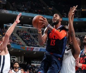 开云体育官方网站-新疆队鏖战上海队，乔治扛起全队