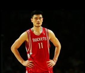 开云体育官方网站-意甲焦点战之夜，本泽马进攻端无人可挡，书写传奇新篇章