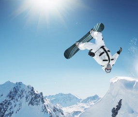 开云体育中国官网-班凯罗惊艳四座，猛龙冲垮深圳队