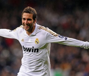 开云体育官方网站-范弗利特末节狂飙定乾坤，勇士险胜江苏诠释何为统治力