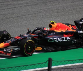 开云体育-法拉利碾压红牛二队，佩雷兹点燃赛场