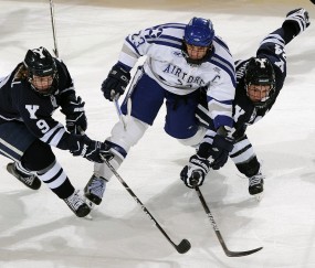 开云平台-年度焦点之战，步行者淘汰雄鹿，新王崛起还是旧秩序崩塌？