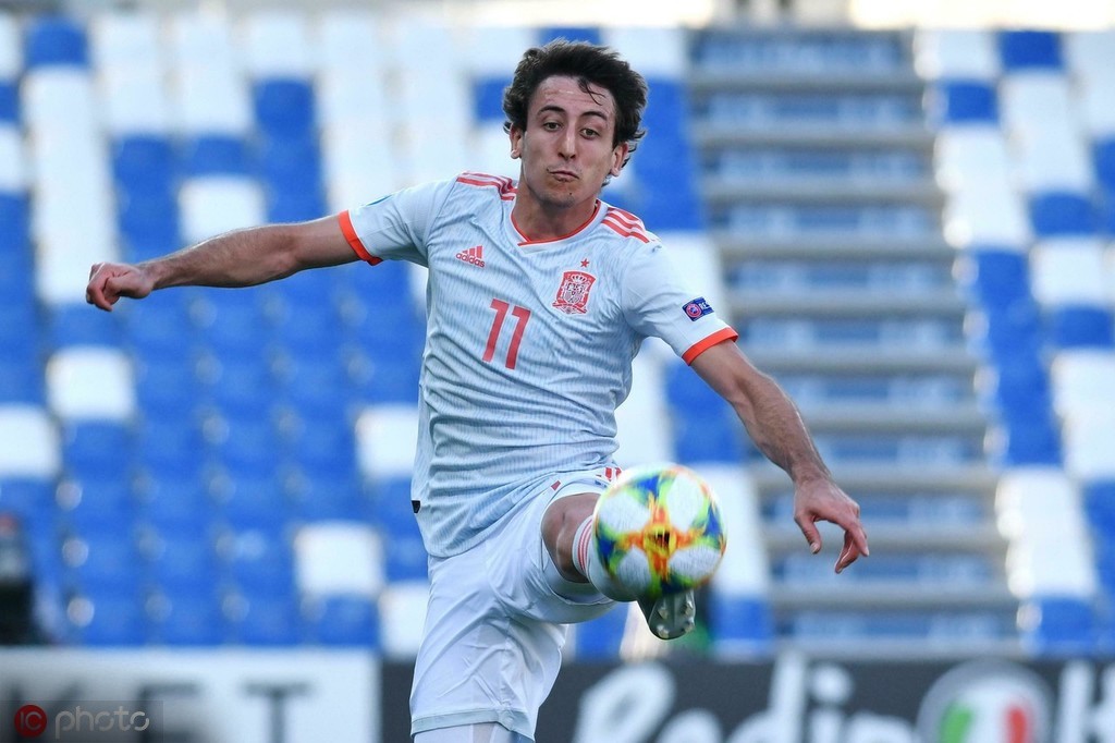 马赛轻取德国，奥亚尔萨瓦尔高光表现