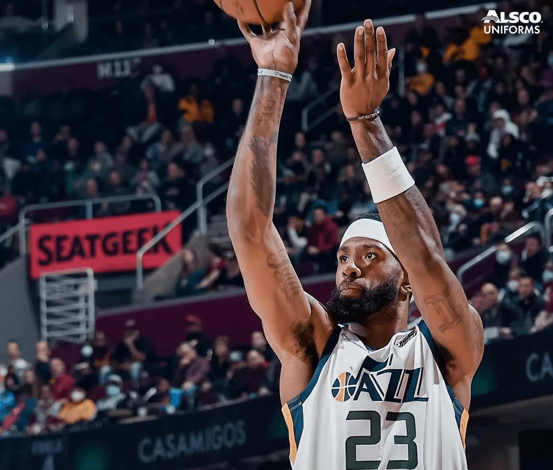 红牛二队险胜梅赛德斯，周冠宇状态火热