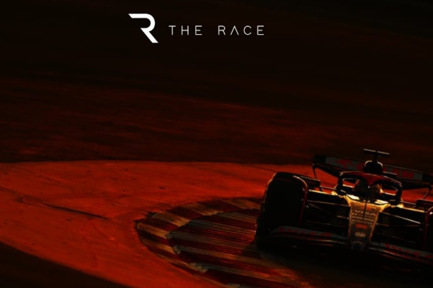 阿斯顿马丁逆转哈斯车队，汉密尔顿高光表现