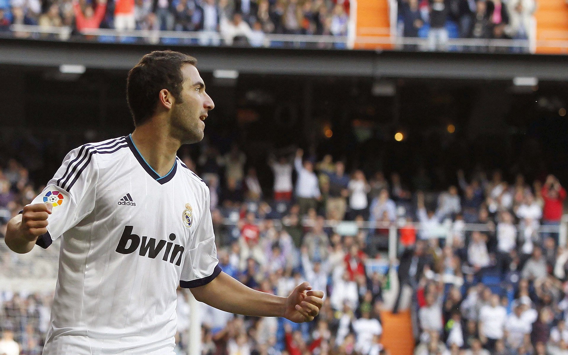 世界排名争夺战之夜，布雷默关键进球定乾坤